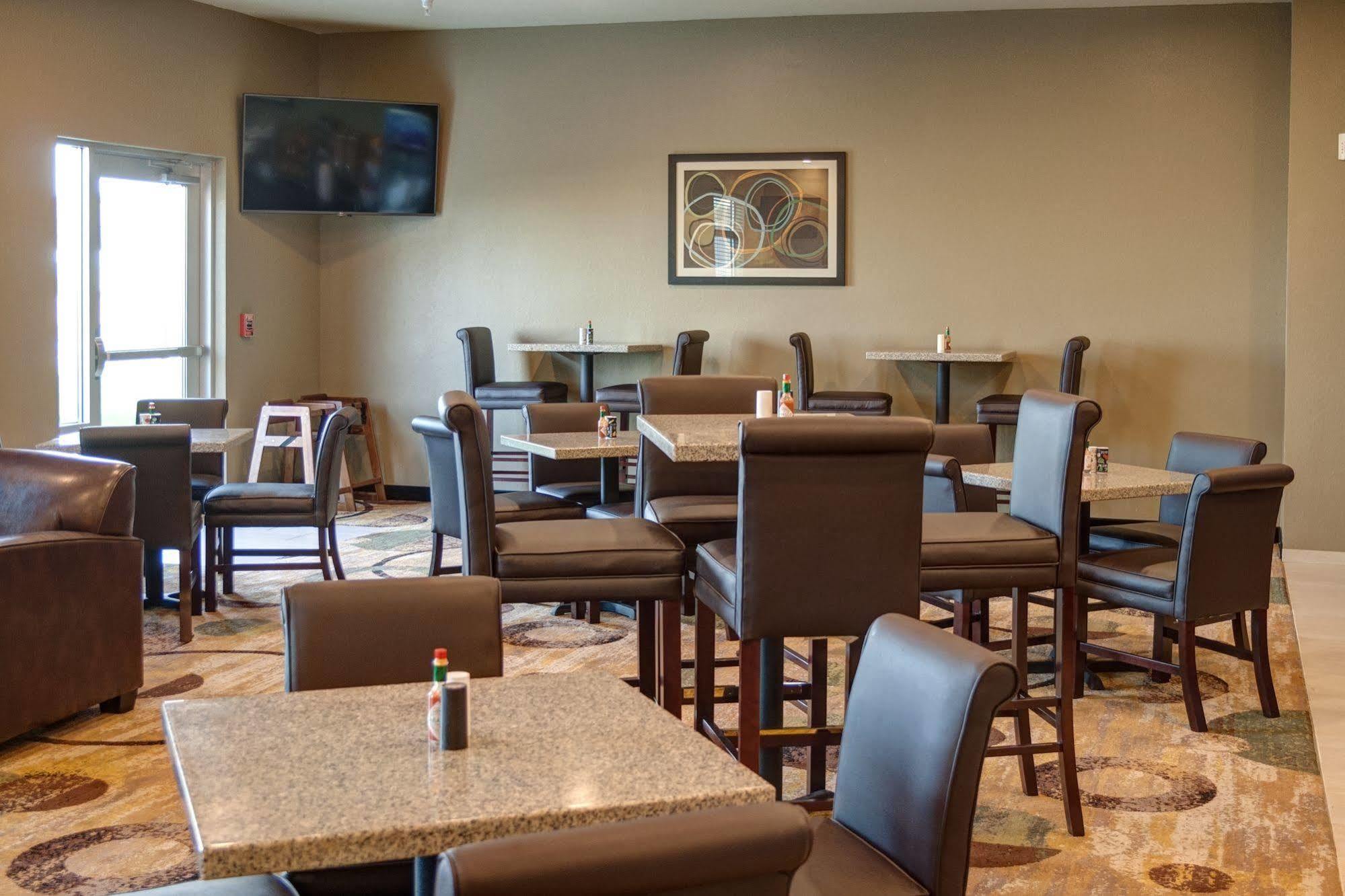 Cobblestone Hotel And Suites - Jefferson Экстерьер фото