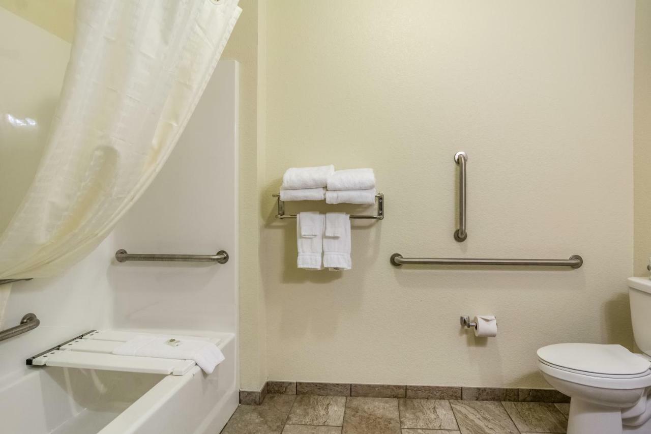 Cobblestone Hotel And Suites - Jefferson Экстерьер фото