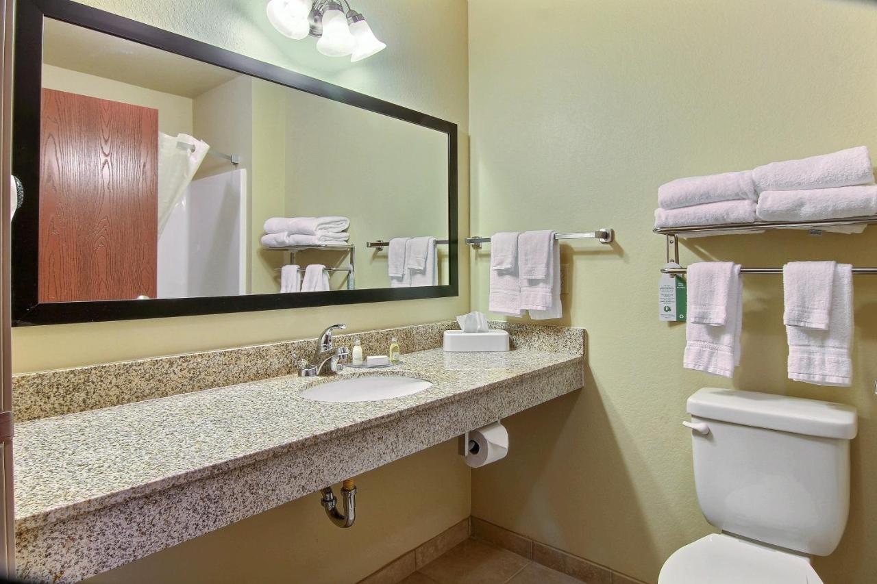 Cobblestone Hotel And Suites - Jefferson Экстерьер фото